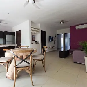 condo-in-downtown-of-playa.quintano-roohotels.com/